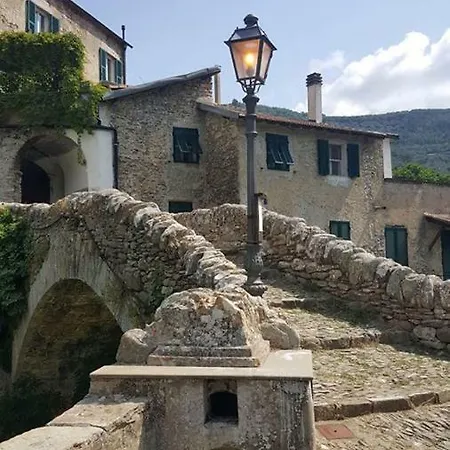 Casa Lella Dolcedo